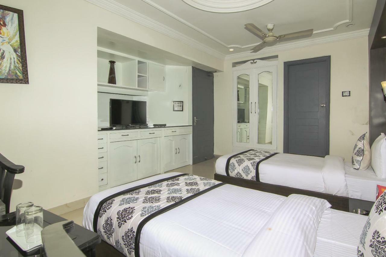 Oyo 12339 Serenity 2 Hotel Lucknow